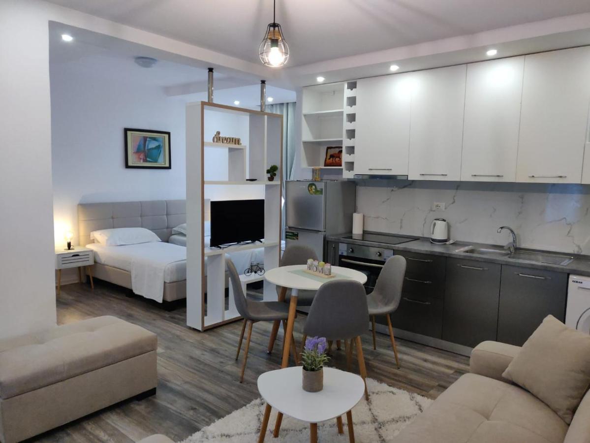 E&A Apartments Guesthouse Durrës Esterno foto