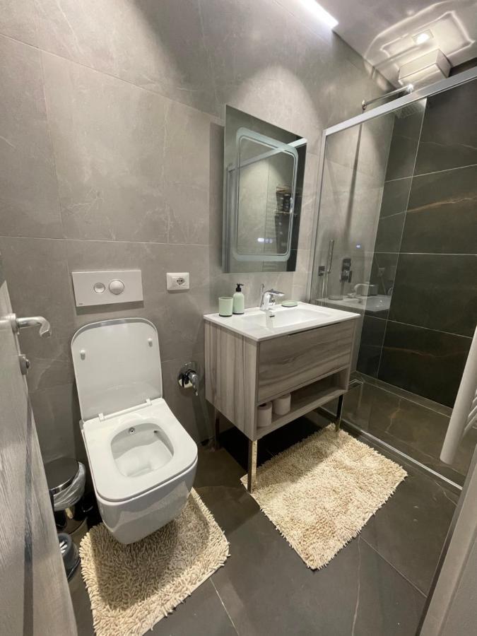 E&A Apartments Guesthouse Durrës Esterno foto